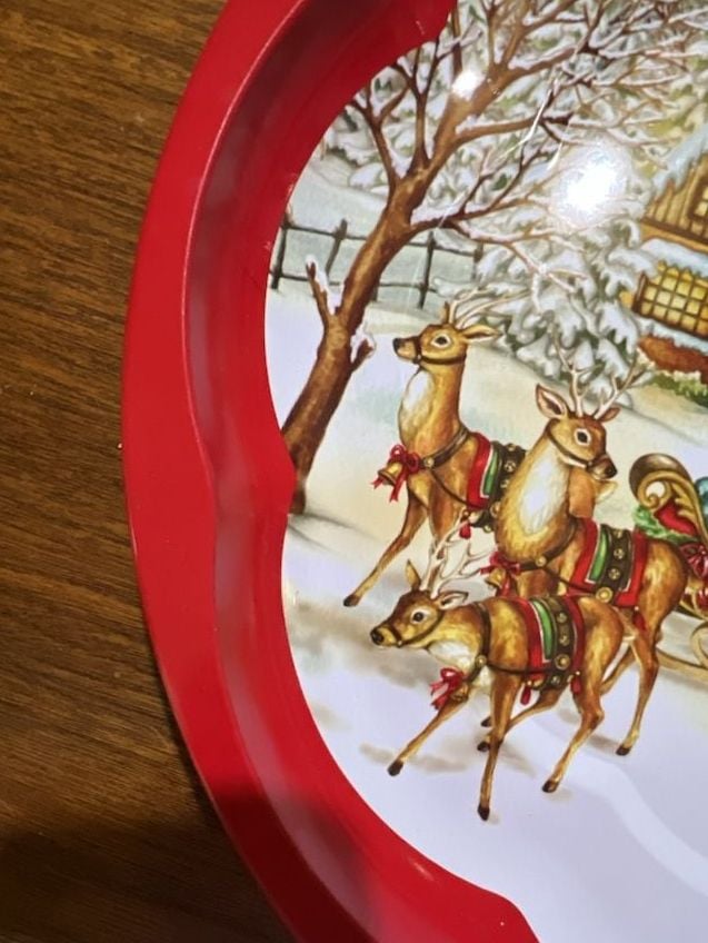 Vintage Santa Claus Reindeer Christmas Metal Serving Tray Scalloped Red 4