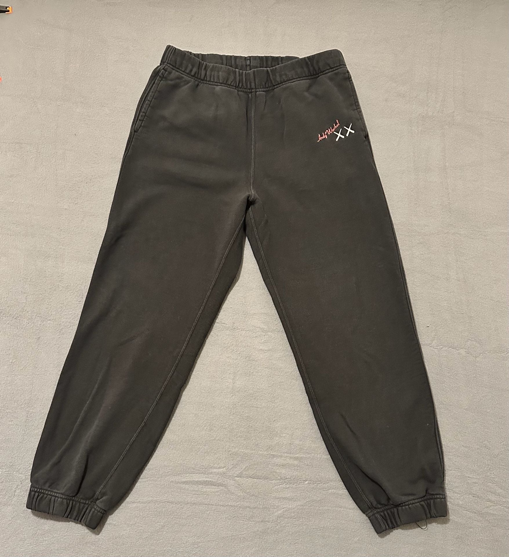 Uniqlo KAWS x Andy Warhol Sweatpants Size L Black Fleece Joggers 2