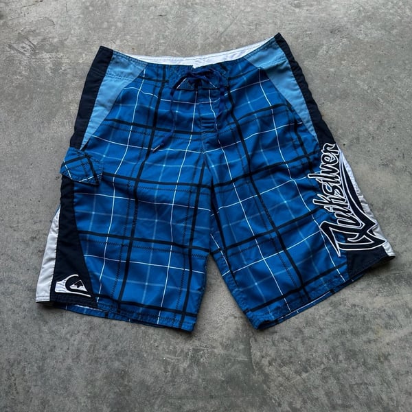 Quiksilver Blue Plaid Cargo Pocket Board Shorts Size 34