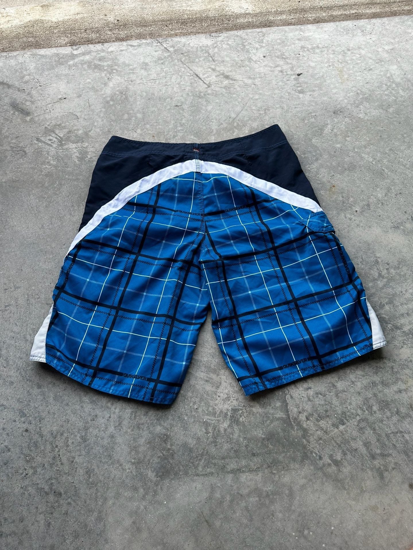 Quiksilver Blue Plaid Cargo Pocket Board Shorts Size 34 3