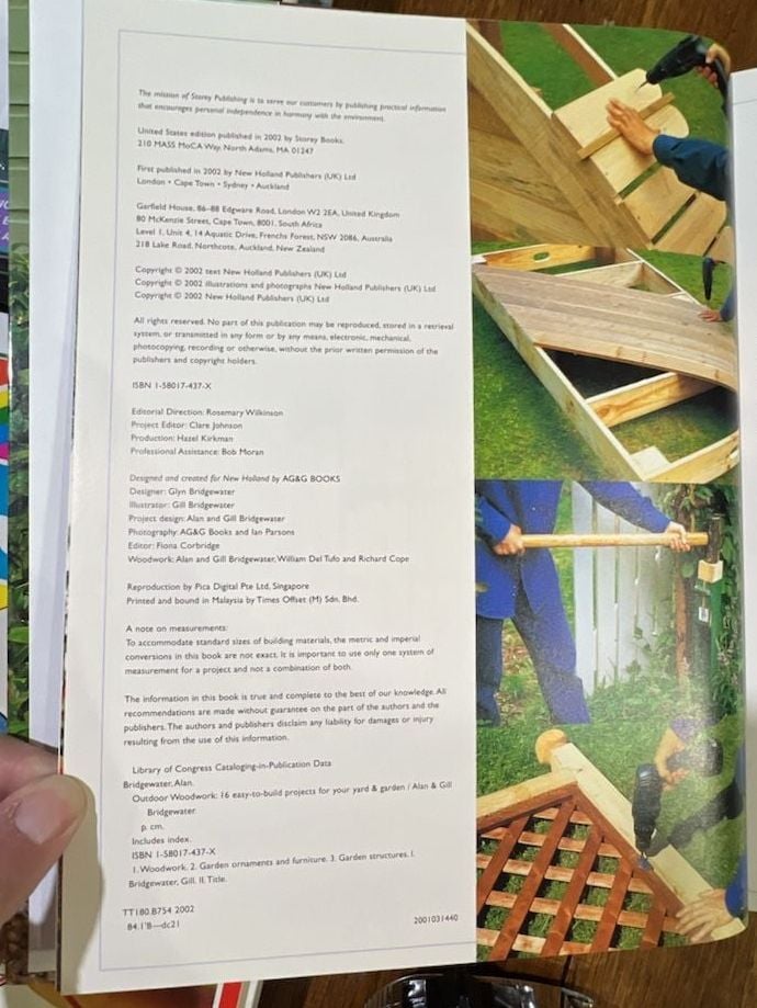 Alan and Gill Bridgewater Outdoor Woodwork Book 4
