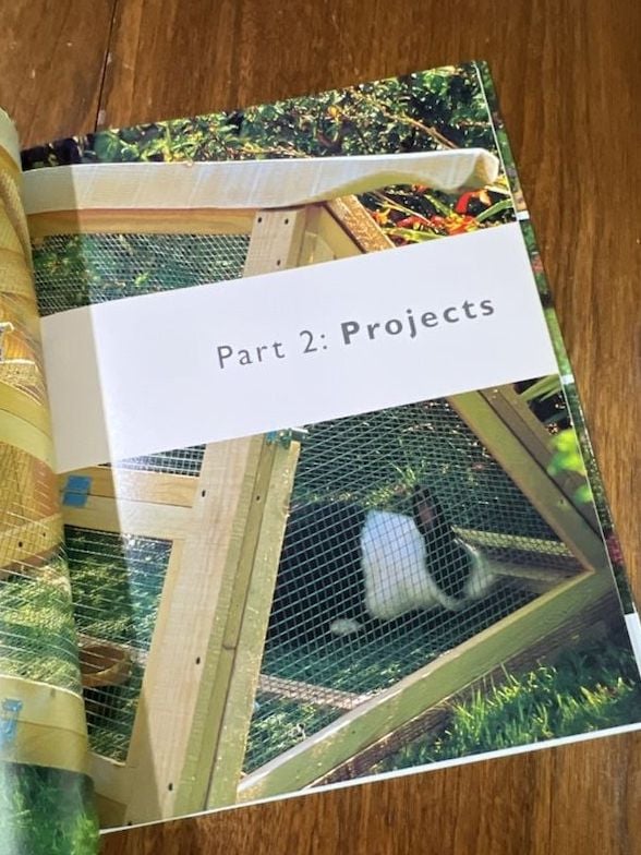 Alan and Gill Bridgewater Outdoor Woodwork Book 6