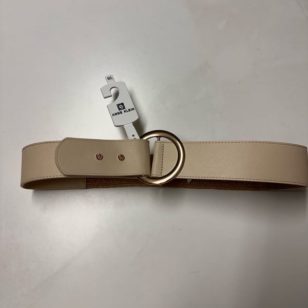 Anne Klein Elastic Belt Size M/L Beige Faux Leather Straw Round Ring Buckle