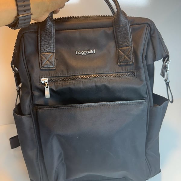 Baggallini Soho Backpack Black Nylon
