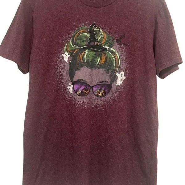 Halloween Bun Girl Witch Pumpkin Graphic T Shirt Women’s Medium Purple Spooky