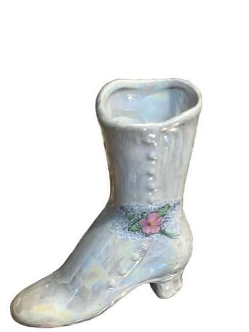 VINTAGE CERAMIC VICTORIAN LUSTERWARE TINY CREAM BOOT VASE FLOWER MID CENTURY 1
