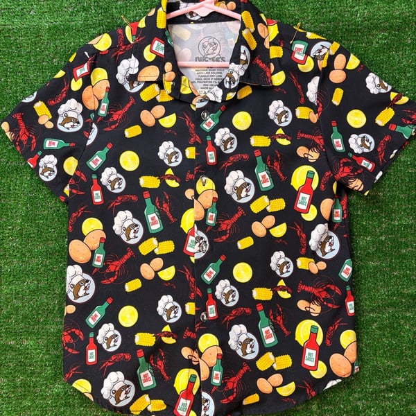 Buc-ee's Crawfish Boil Button-Up Shirt Size YS Black Hot Sauce Seafood