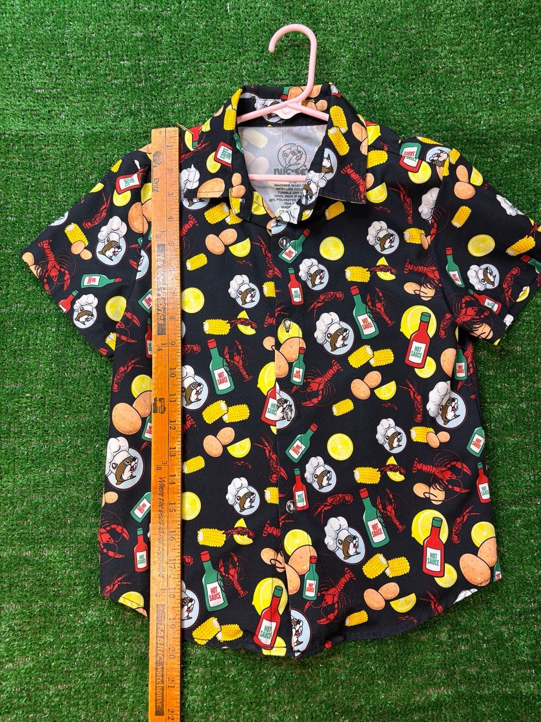 Buc-ee's Crawfish Boil Button-Up Shirt Size YS Black Hot Sauce Seafood 8