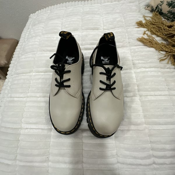 Dr. Martens Audrick 3-Eye Shoe Cobblestone Grey Nappa Lux Platform
