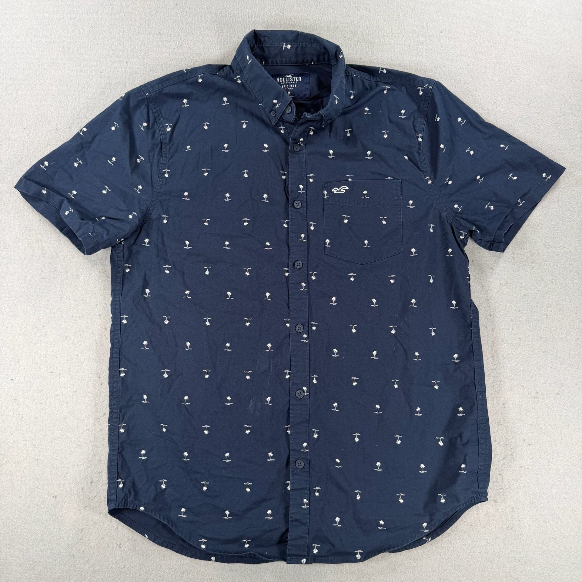 Hollister Epic Flex Stretch Button Up Shirt Size M Navy Blue Palm Tree Print 2