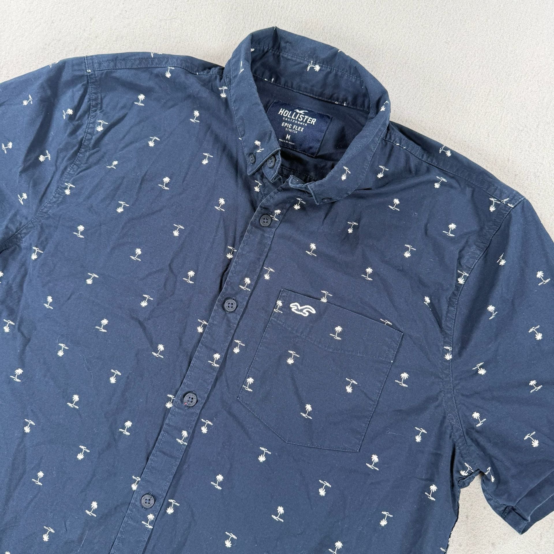 Hollister Epic Flex Stretch Button Up Shirt Size M Navy Blue Palm Tree Print 6