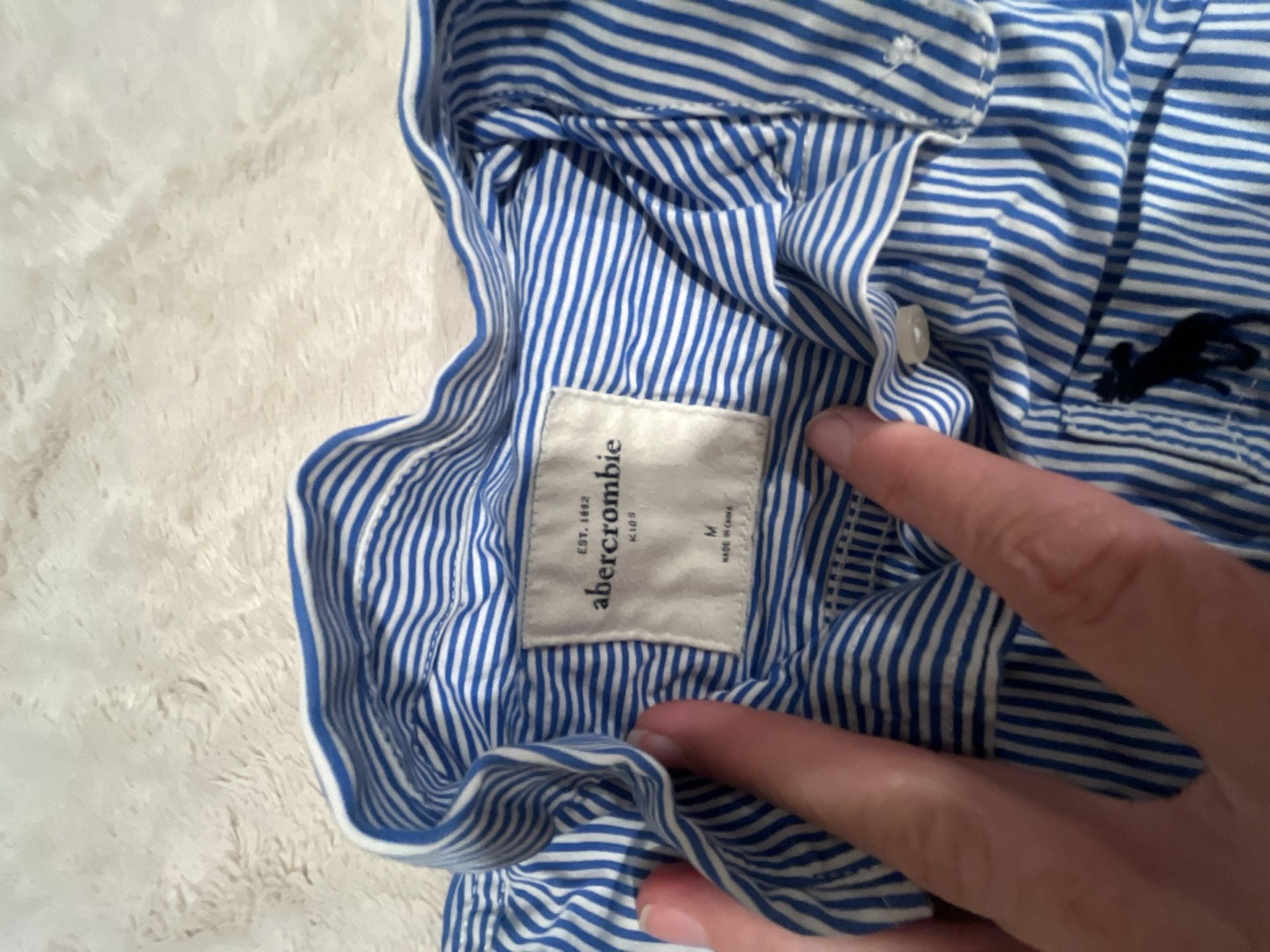 Abercrombie Kids Size M Blue White Striped Button-Up Shirt 3