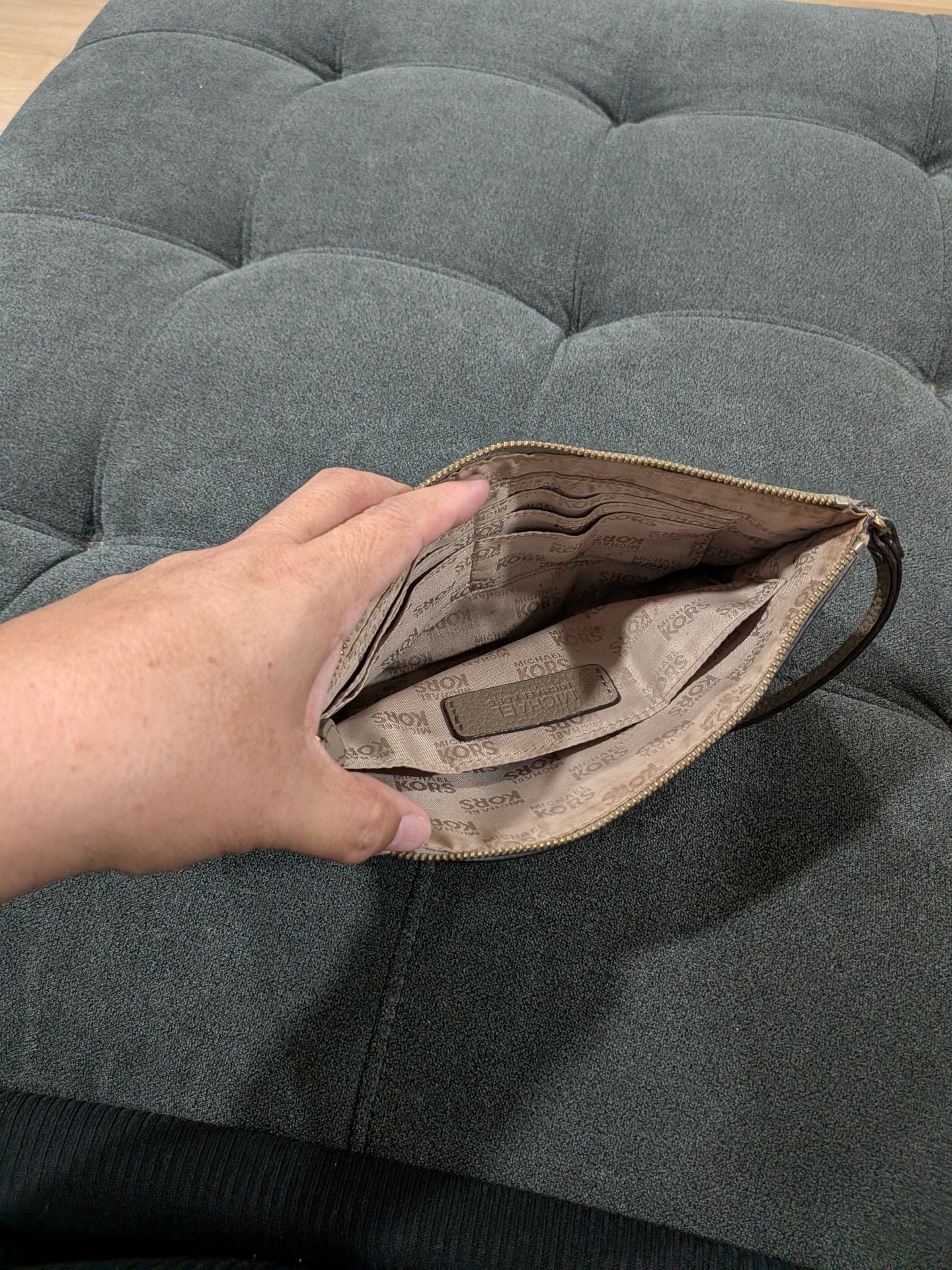 Michael Kors Leather Wristlet Taupe 4