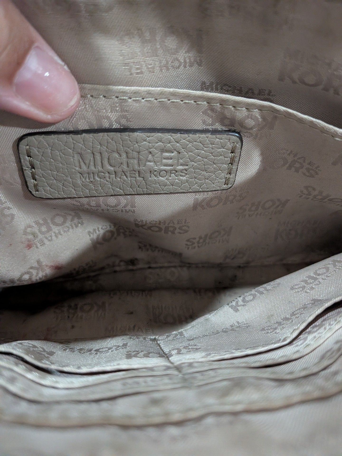 Michael Kors Leather Wristlet Taupe 6