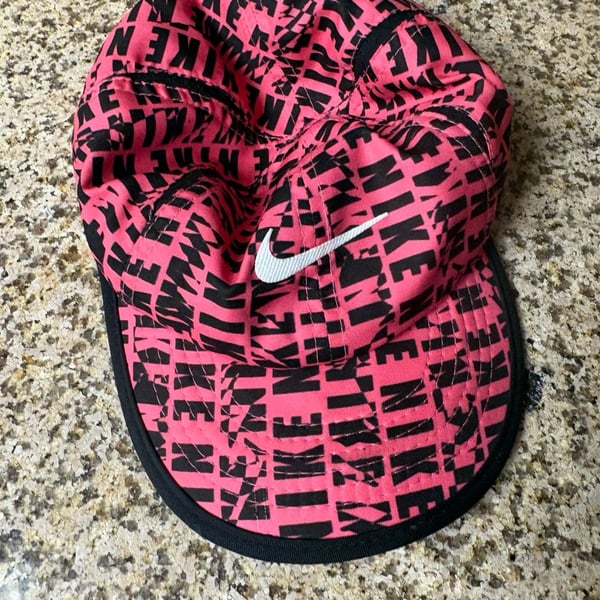 Nike Featherlight Dri-Fit Toddler Hat Pink Black