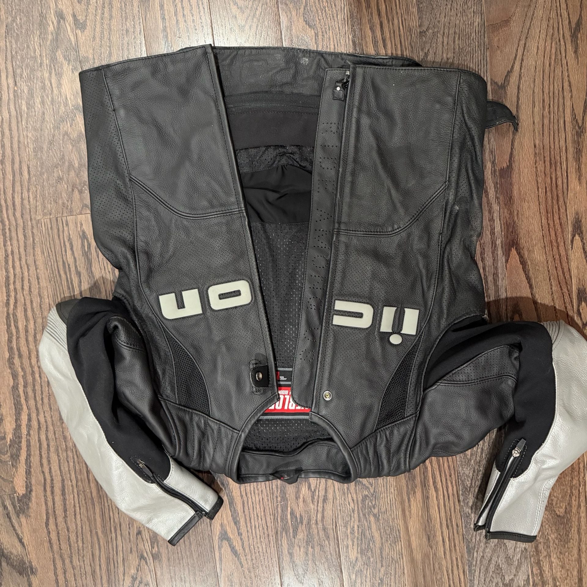 Icon Overlord Motorcycle Jacket Size XL Black Leather 3