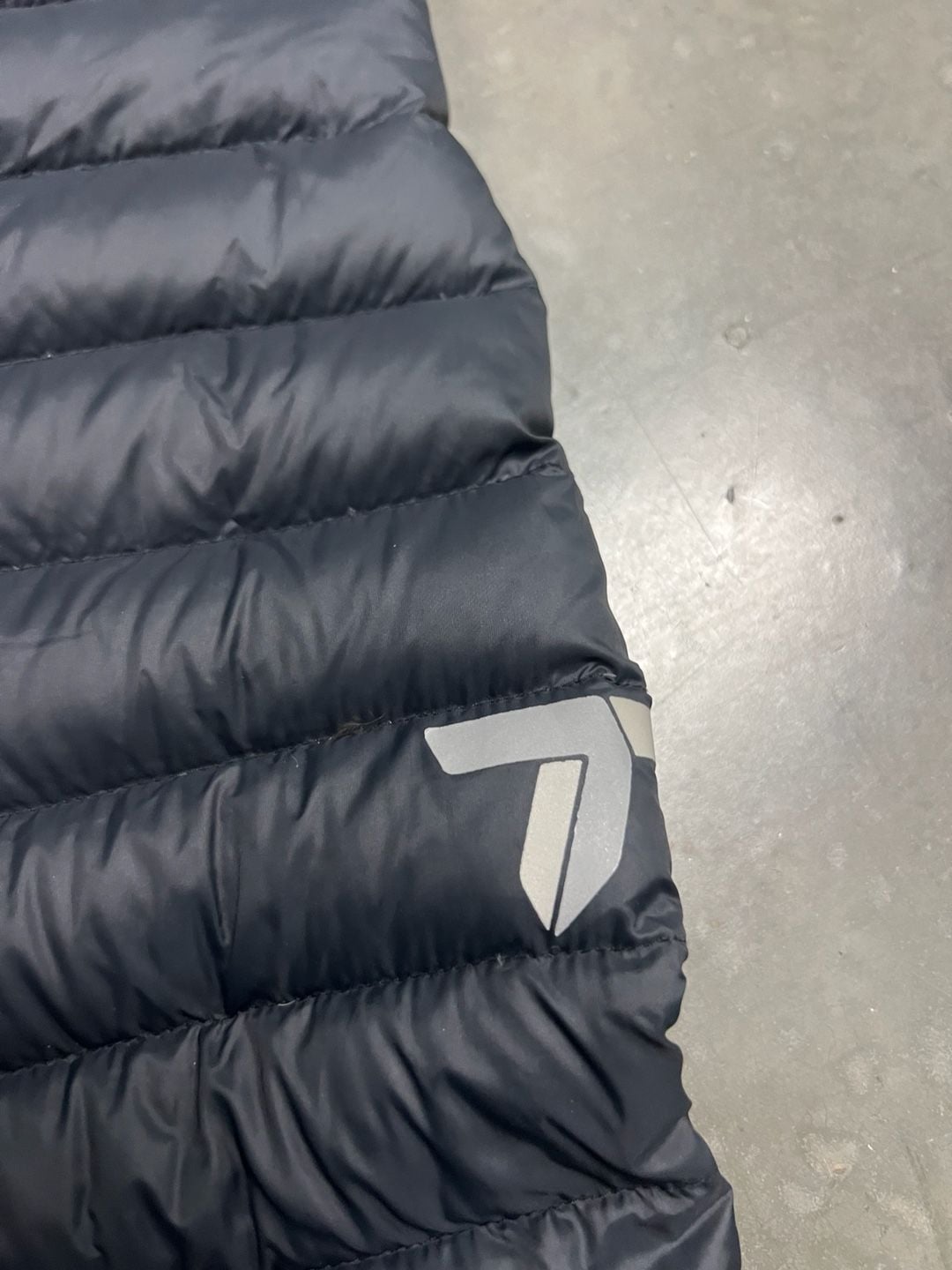 800 Columbia Titanium Alpha Trail Down Jacket Black 4