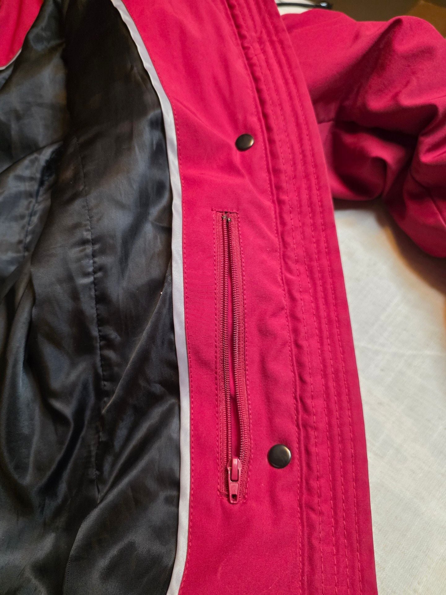 Vince Camuto Red Jacket Size M Faux Fur Hood Down and Feather Fill Blend 12
