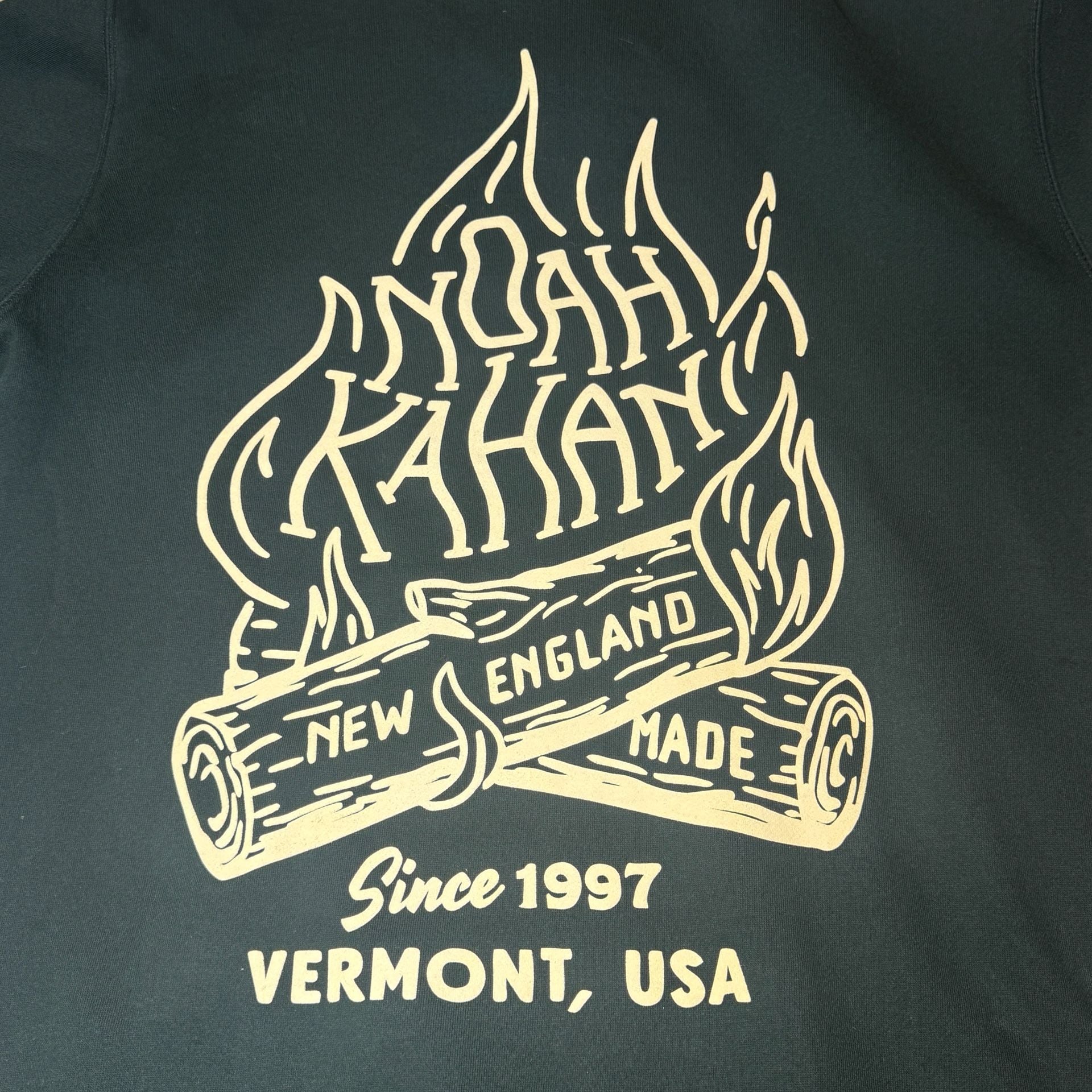 As Colour Noah Kahan Campfire Hoodie Size L Hunter Green Stencil 3