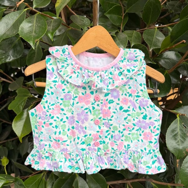 Vintage Sylvia Whyte Floral Ruffle Tank Top