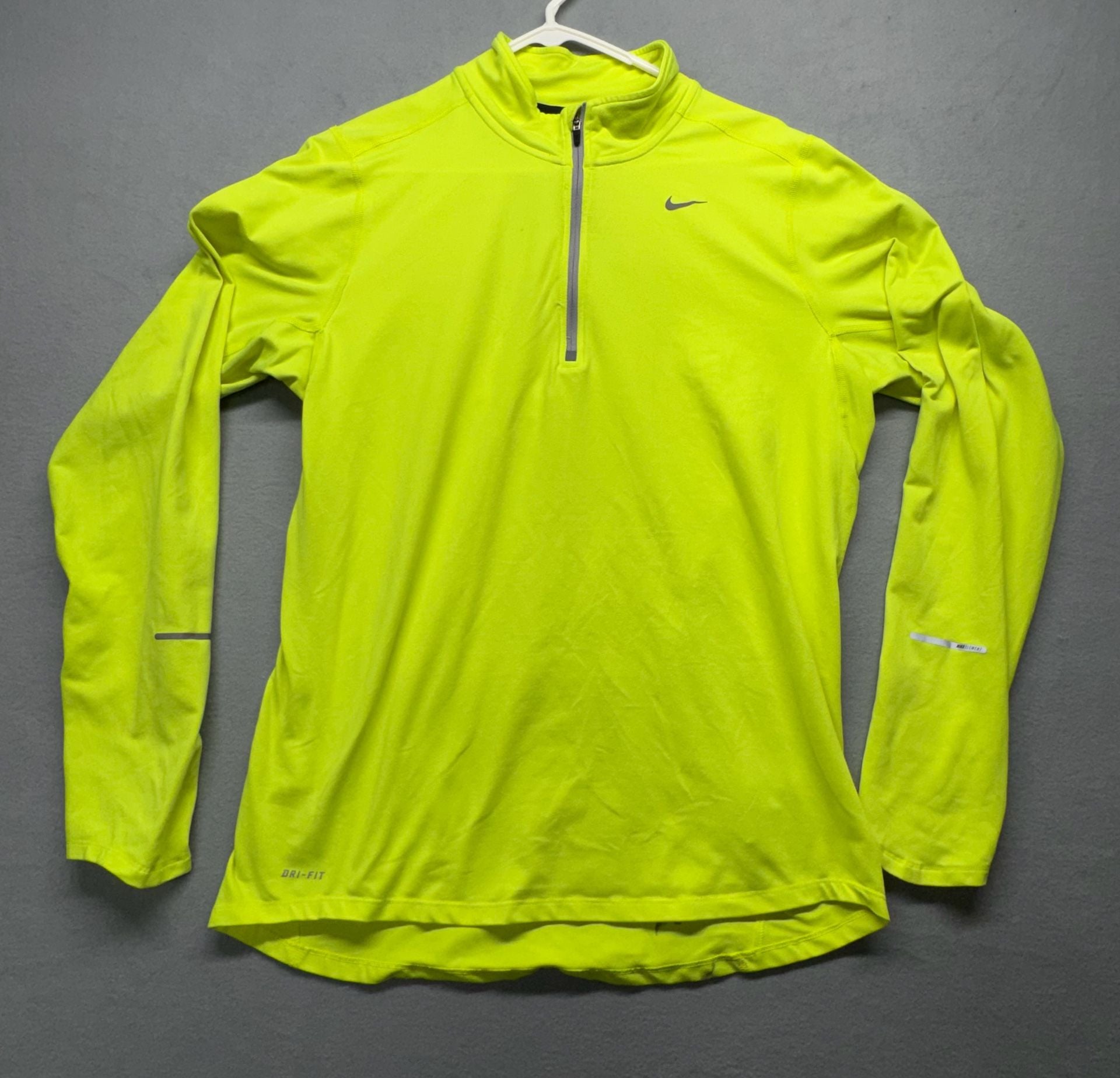 Nike Element Dri-Fit 1/2 Zip Pullover Size M Neon Yellow 2