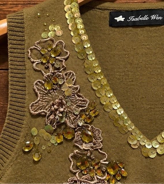 Isabelle Wen Olive Embellished Floral Sequin Beaded Knit Sweater Vest M 7