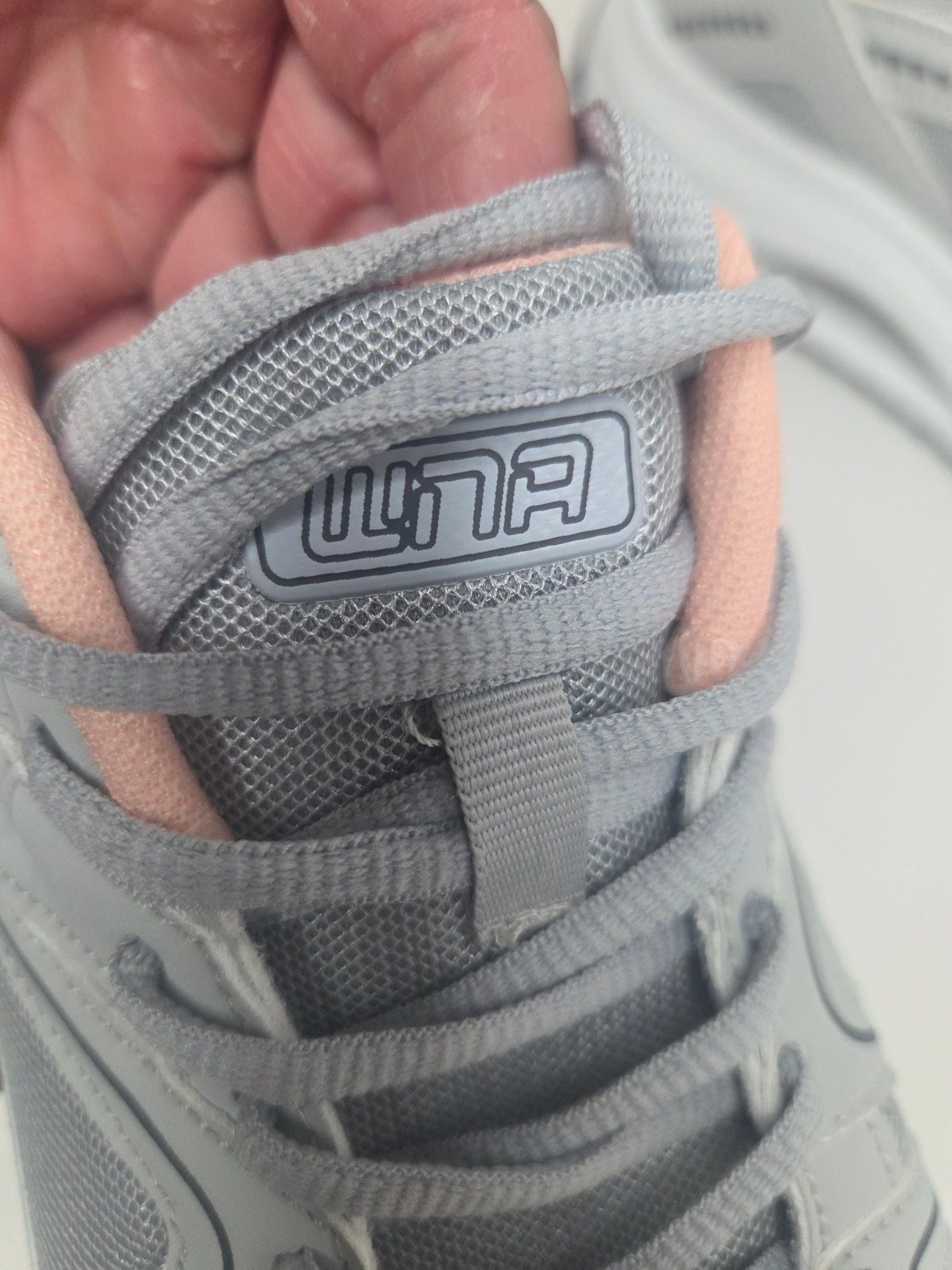 Autper Womens Walking Shoes Size 10.5 Gray Pink Orthotic Sneakers 7