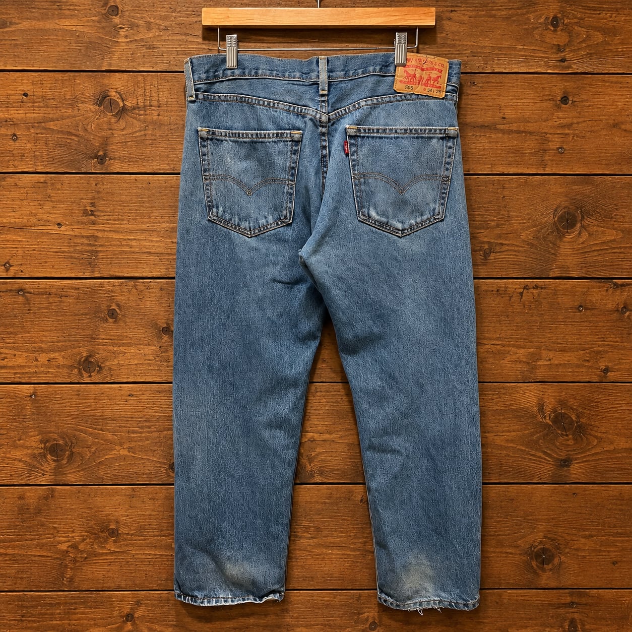 Levi’s 505 W34 L29 Medium Wash Distressed Straight Leg Jeans 9