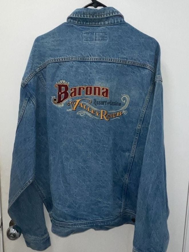 VTG LEE Denim Collection Jean Jacket Barona Resort & Casino Valley Ranch Size XL 3