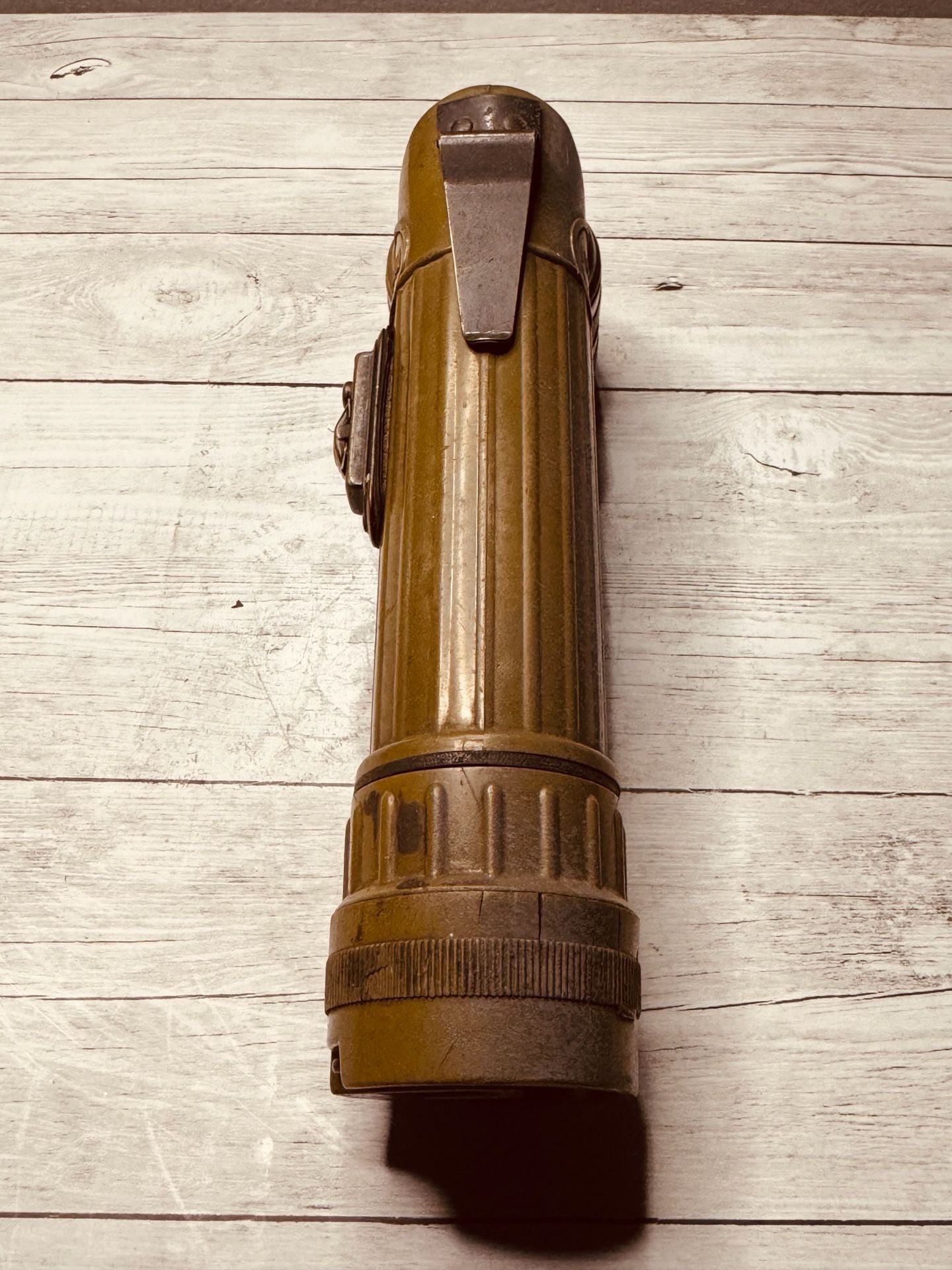 Vintage Fulton MX-991U Military Issue Army Green Angled Flashlight, Works! 2