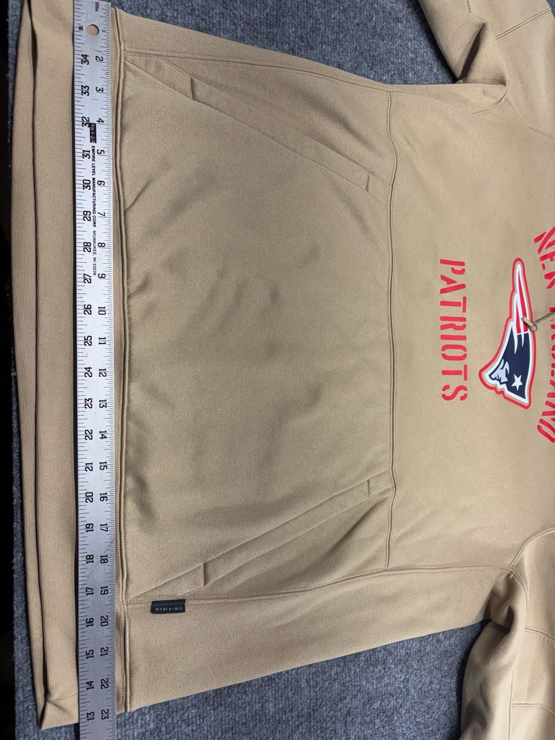 Nike New England Patriots Salute to Service Hoodie Mens XL Tan Camo USA. EUC 7