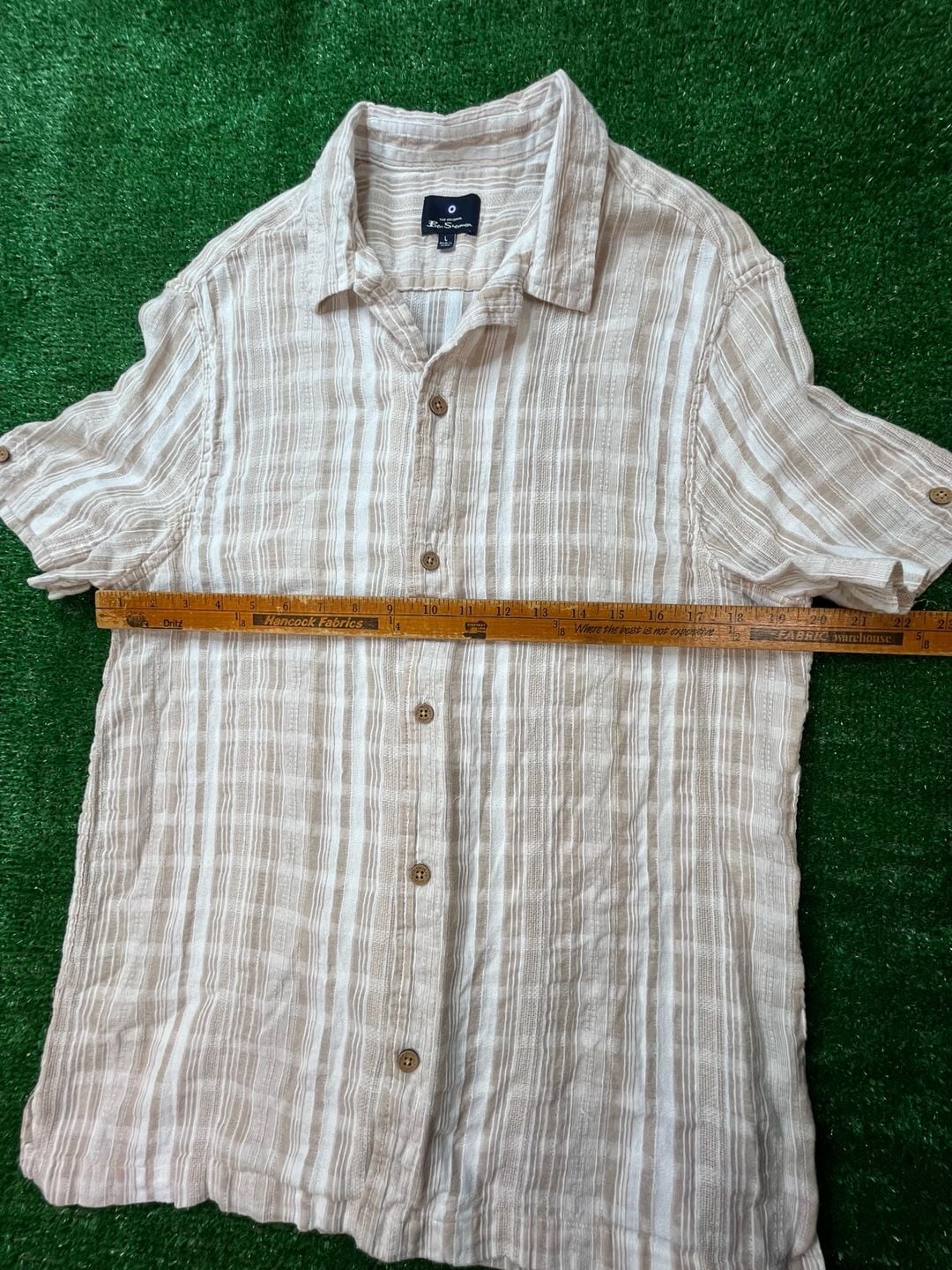 Ben Sherman Short Sleeve Button-Up Shirt Size L Beige White Striped 9
