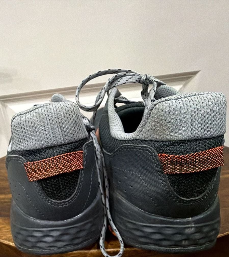 New Balance MT410 V8 Trail Running Shoe Black Gray Orange 5