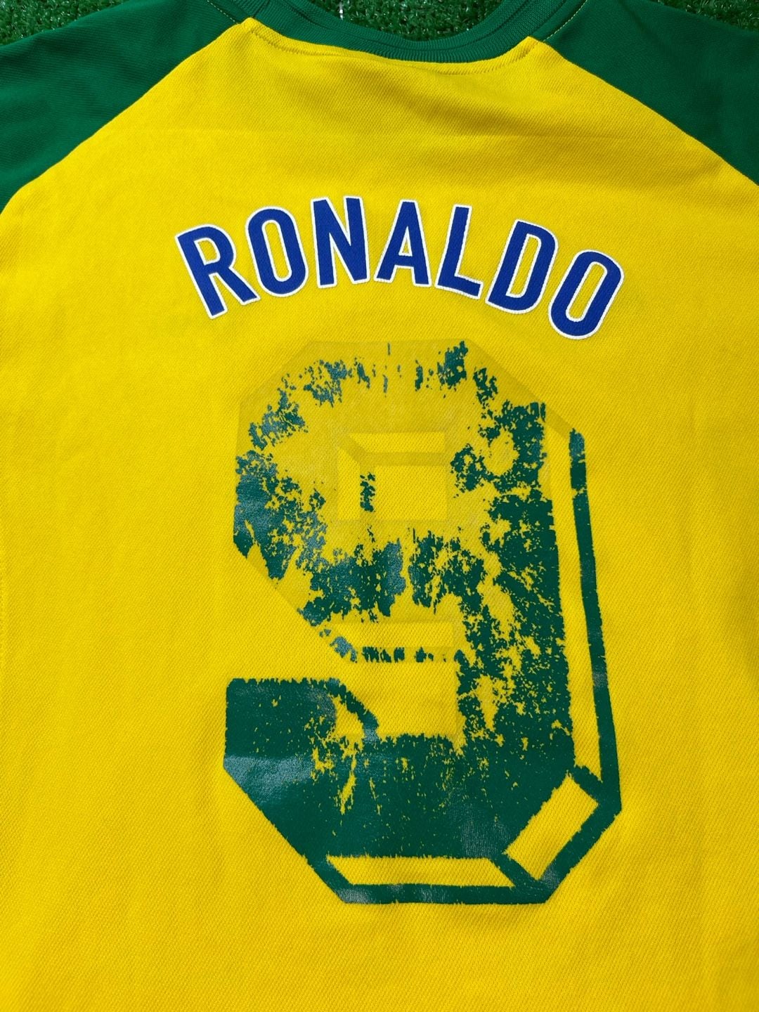 Nike Brazil Ronaldo R9 Training Jersey Size XL(18-20) 8