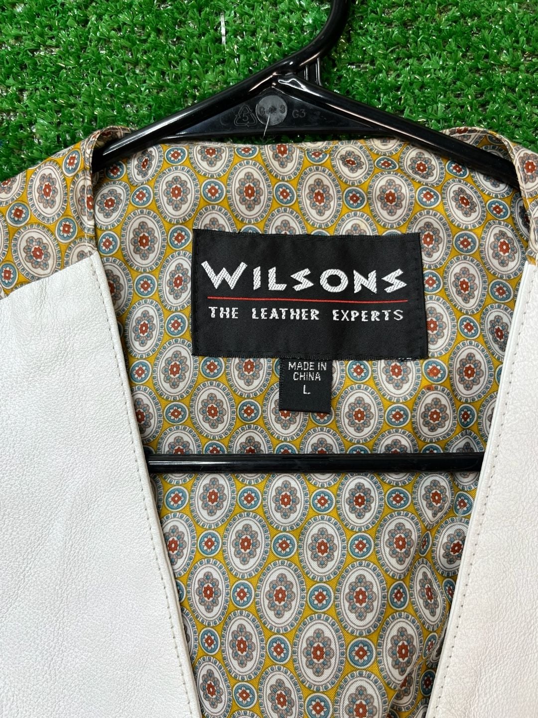 Wilsons Leather Vest Size L White Leather Paisley Lining 3