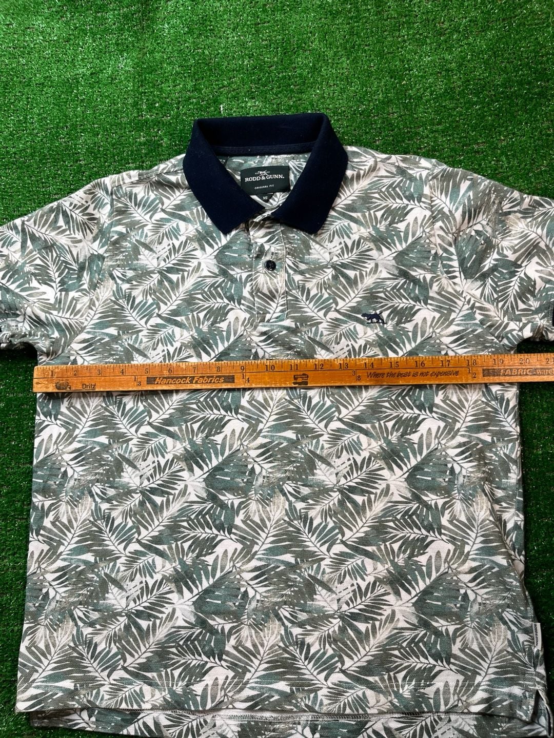 Rodd & Gunn Polo Shirt Size XS Green Palm Leaf Print Original Fit 10