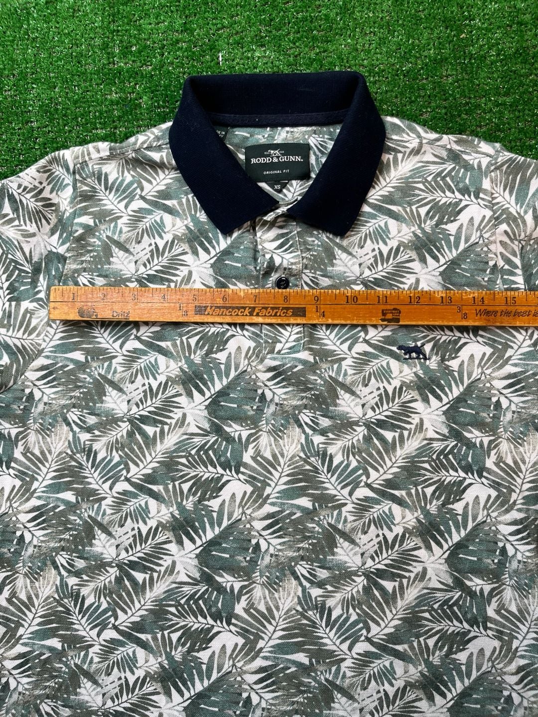Rodd & Gunn Polo Shirt Size XS Green Palm Leaf Print Original Fit 13