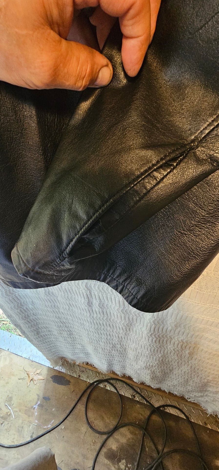 Mike Reynolds On 2 Custom Leather Chop Jacket - XL Short Sleeve Black - USA Made 7