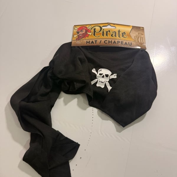Greenbrier International Pirate Hat Skull and Crossbones