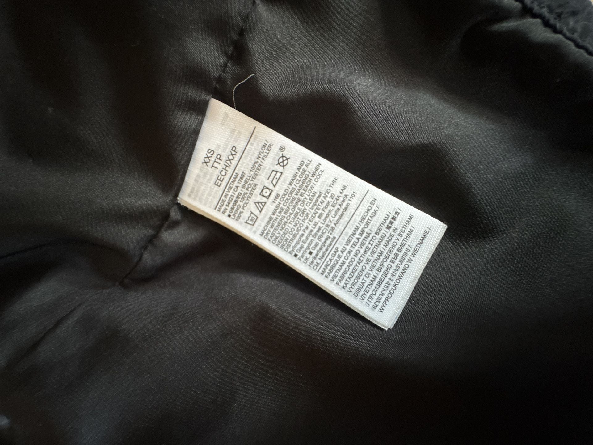 Gap Duvet Wrap Puffer Vest Size XXS Black Quilted Belted Jacket 8