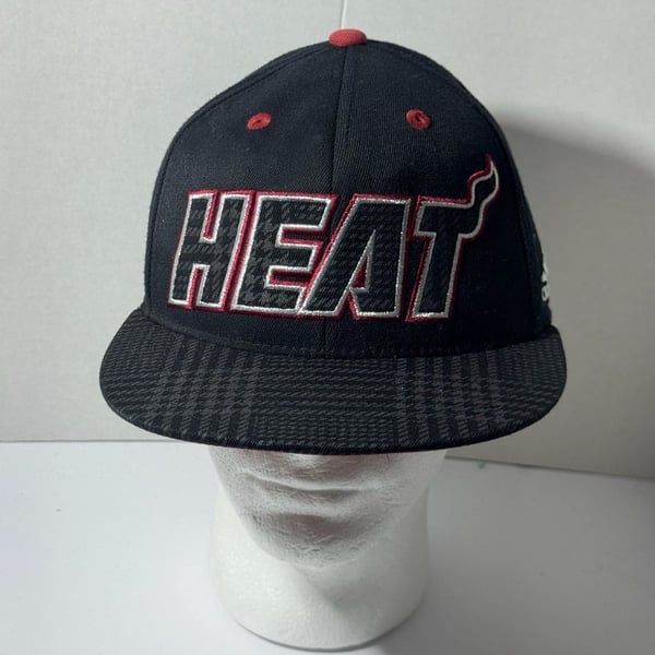 Adidas Miami Heat 210 Fitted Hat Size 7 1/4 Black Red