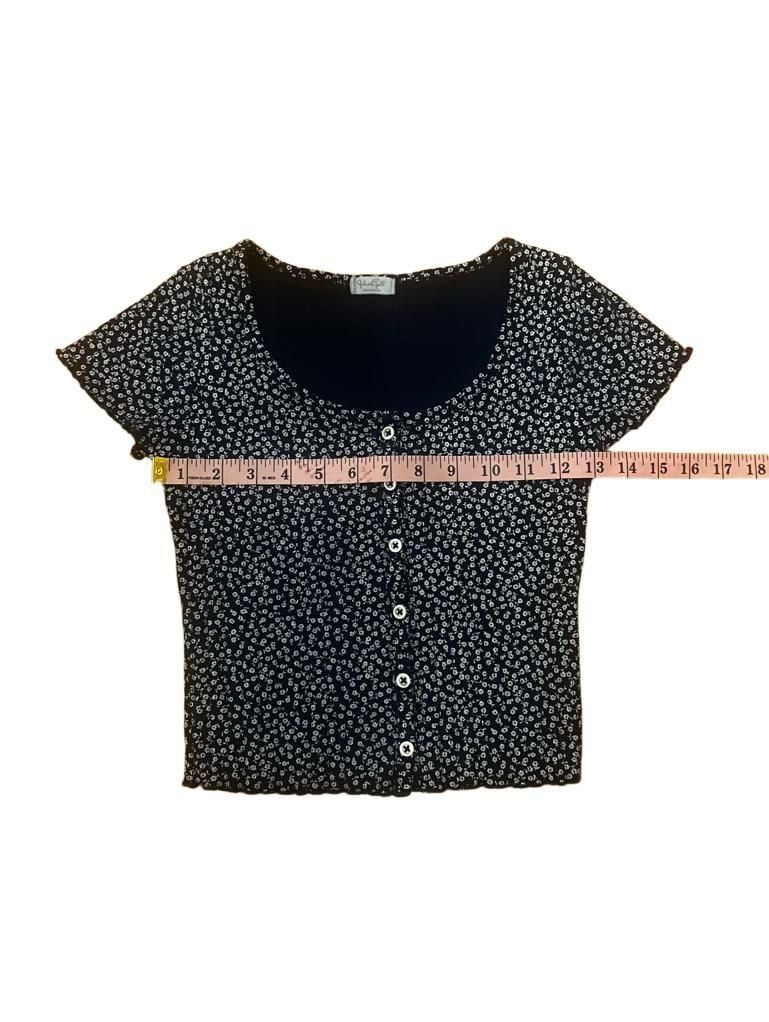 Brandy Melville Navy Blue Ditsy Floral Button Front Top Short Sleeve Scoop Neck 9