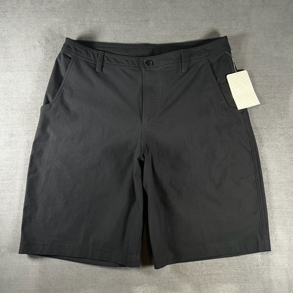 NWT Lululemon Kahuna Short Size 36 Black Hiking Outdoor Athletic Pockets Active