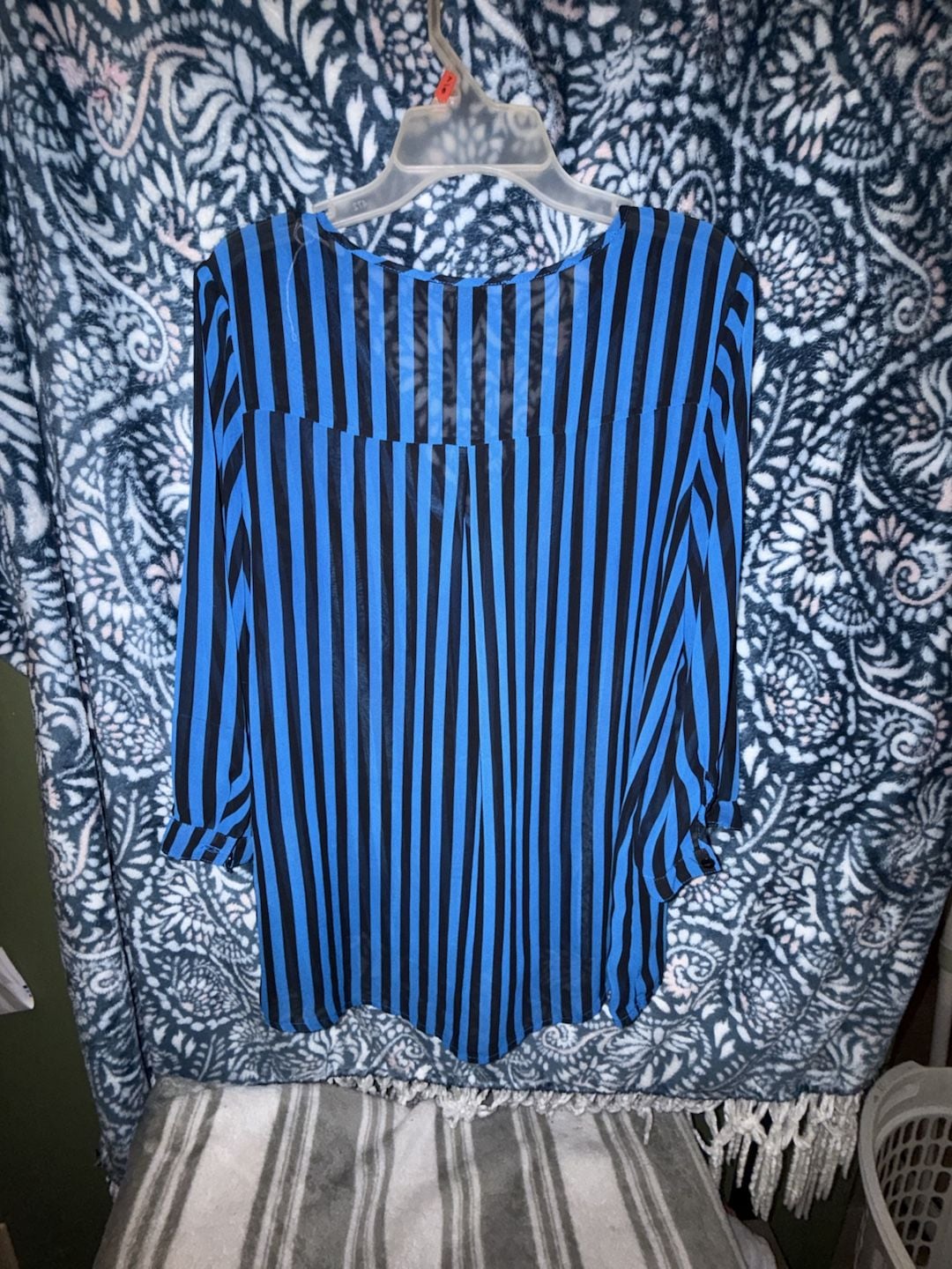 Forever 21 Blue and Black Striped Button-Down Blouse Size S 4