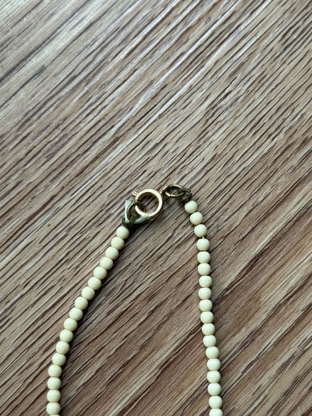 Vintage Beaded Necklace with Wooden and Acrylic Beads and Gold Tone Clasp 5