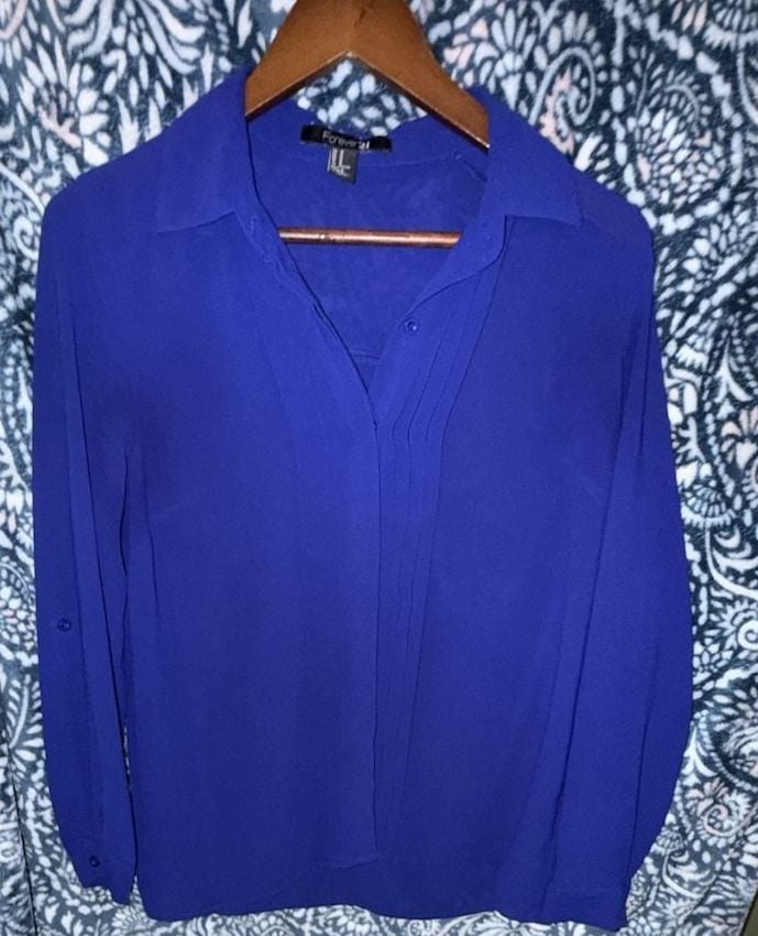 Forever 21 Royal Blue Long Sleeve Blouse Size M V-Neck Work Shirt 2