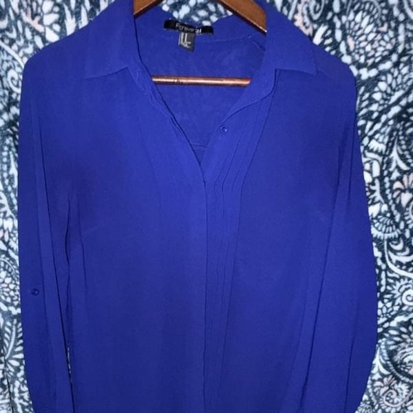 Forever 21 Royal Blue Long Sleeve Blouse Size M V-Neck Work Shirt