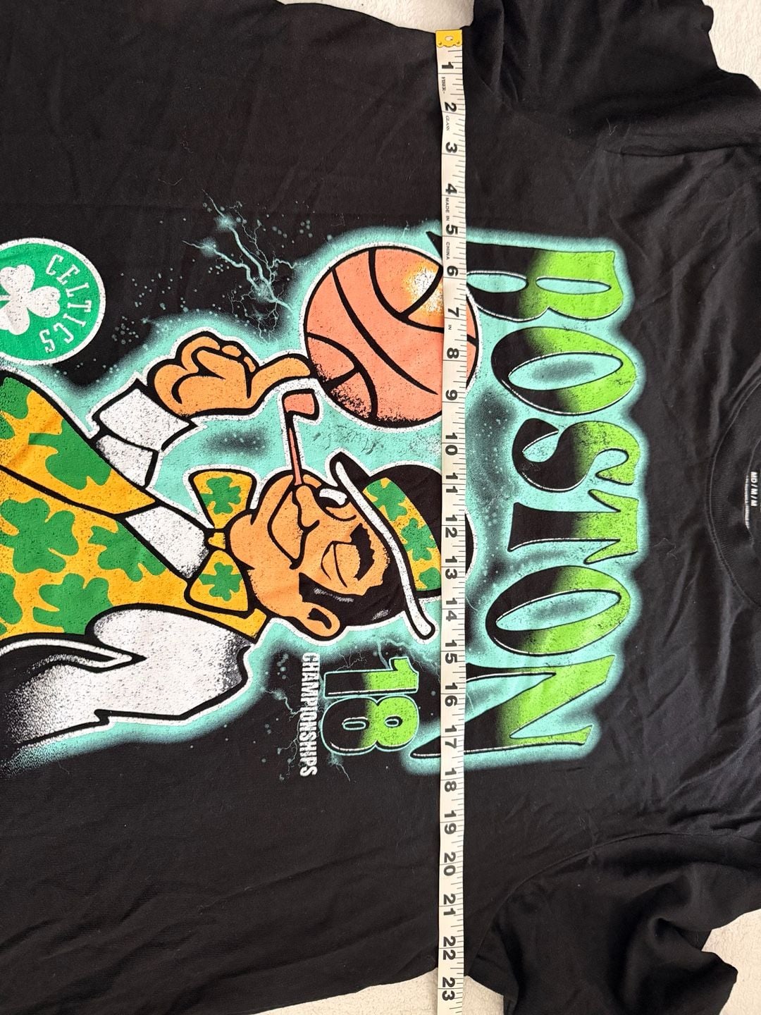 NBA Boston Celtics T-Shirt Size MD/M Black Graphic Tee 4