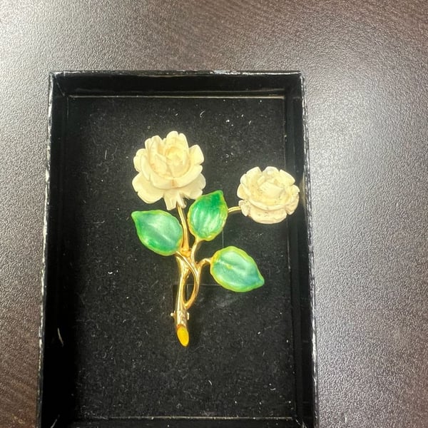 Joan Rivers Roses enamel gold tone pin brooch