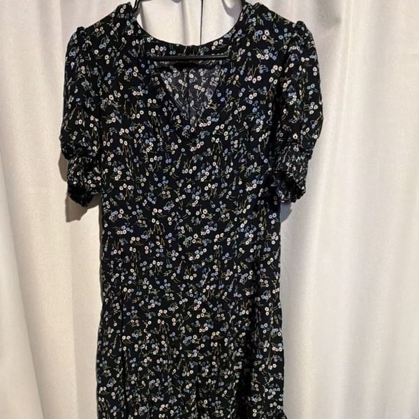 Madewell V-Neck Button-Front Mini Dress Size 6 Floral Black